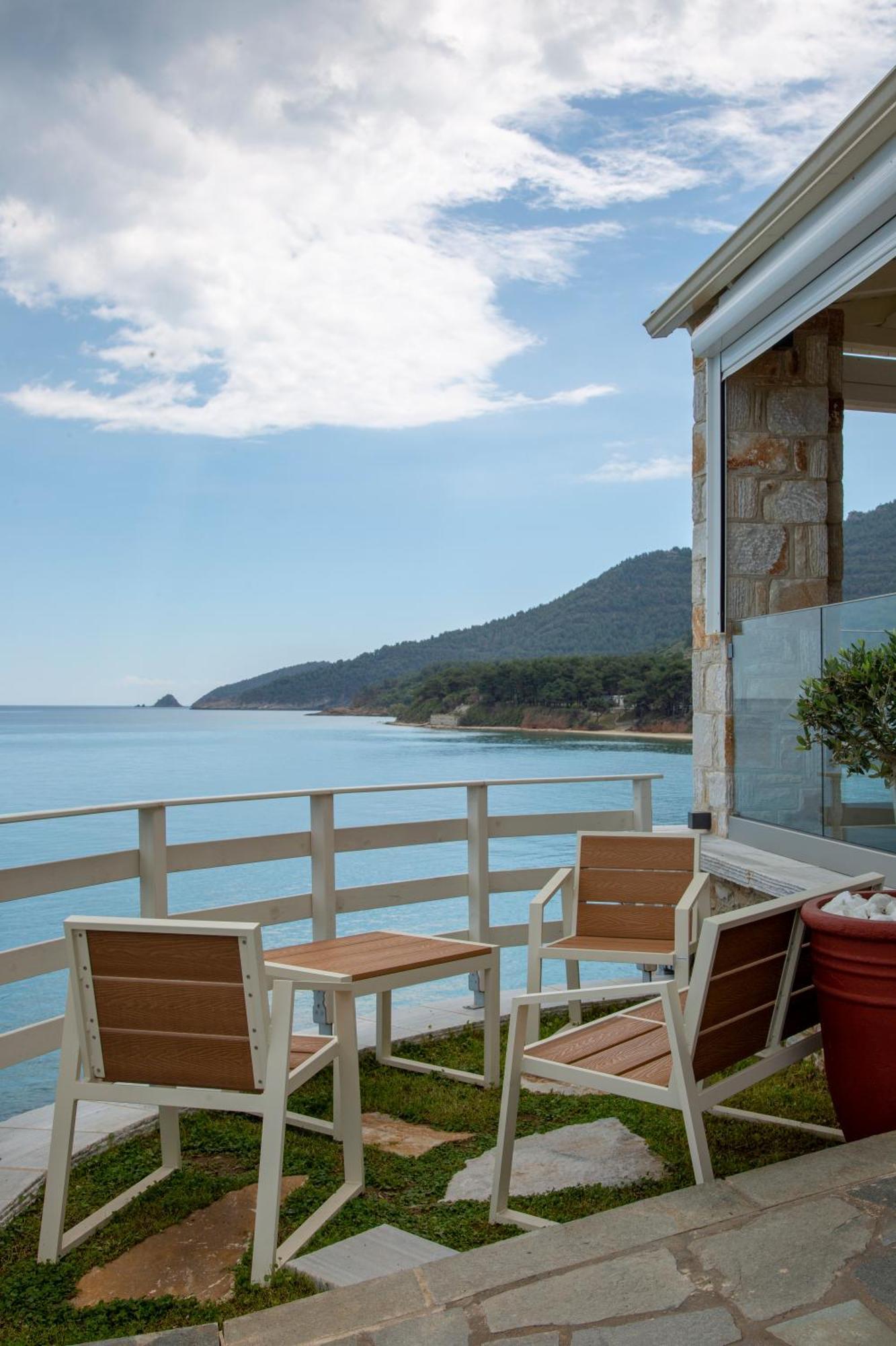 Faros View Bed & Breakfast กอยนิรา ภายนอก รูปภาพ