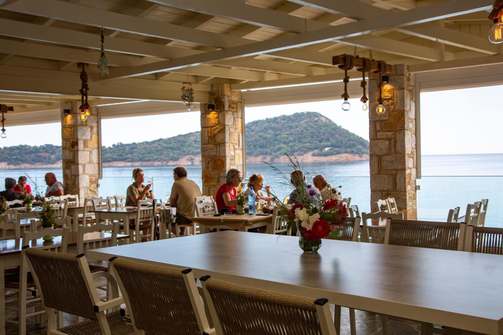 Faros View Bed & Breakfast กอยนิรา ภายนอก รูปภาพ